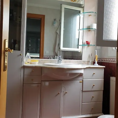 Homestay Alberto Astur Privadas Mas Cocina Compartida Oviedo