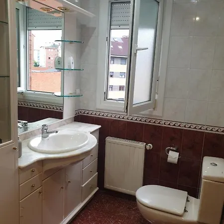 Alberto Astur Privadas Mas Cocina Compartida Homestay Oviedo