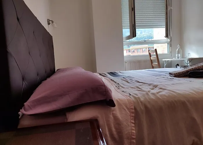 Quarto em Acomodações Particulares Alberto Astur *